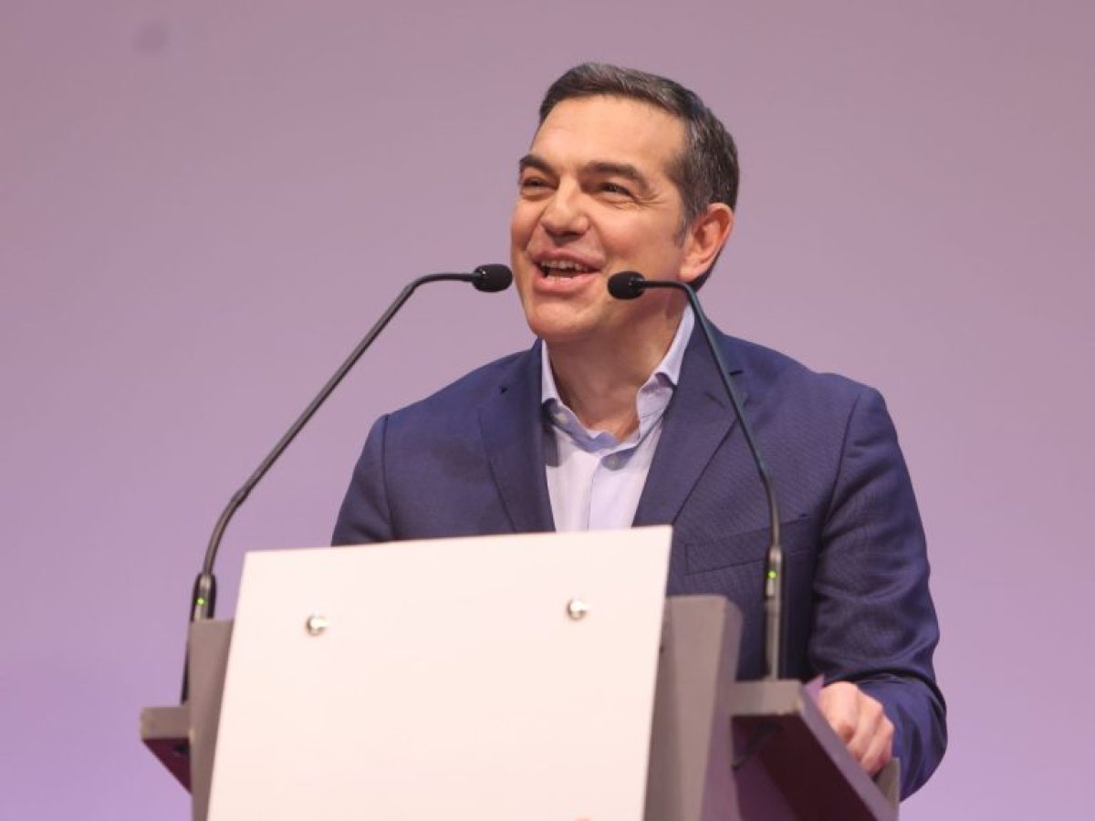 Τσίπρας: Προχωρά με βήμα βραδύ