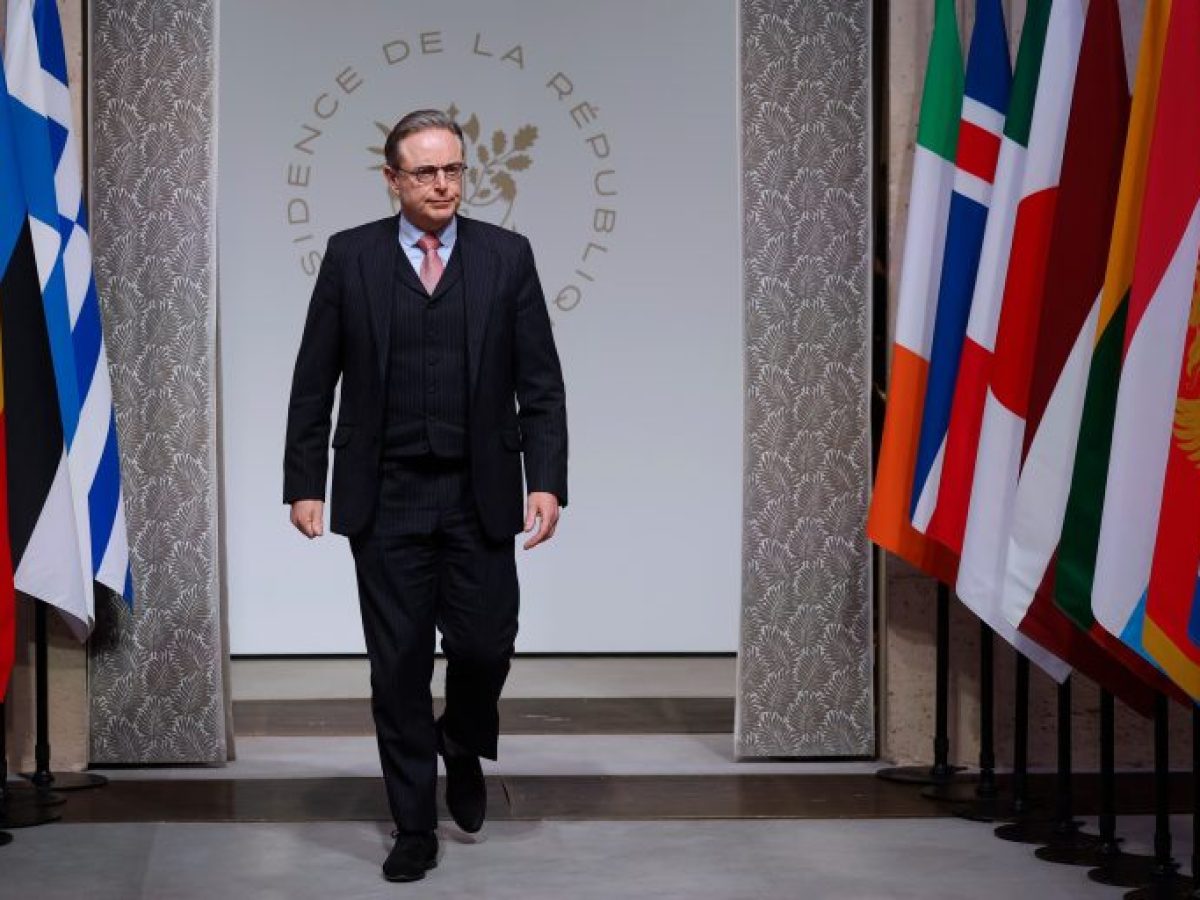 Βέλγιο: Ο ντε Βέβερ χαράζει «κόκκινες γραμμές» στον Τραμπ – Προειδοποίηση για εμπορικό πόλεμο