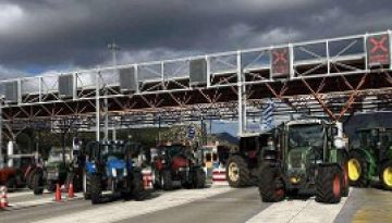 ΒΙΟΠΑΛΑΙΣΤΕΣ ΑΓΡΟΤΕΣ ΚΑΙ ΚΤΗΝΟΤΡΟΦΟΙ: Ενα μπλόκο όλη η χώρα με συγκλονιστική αλληλεγγύη του λαού