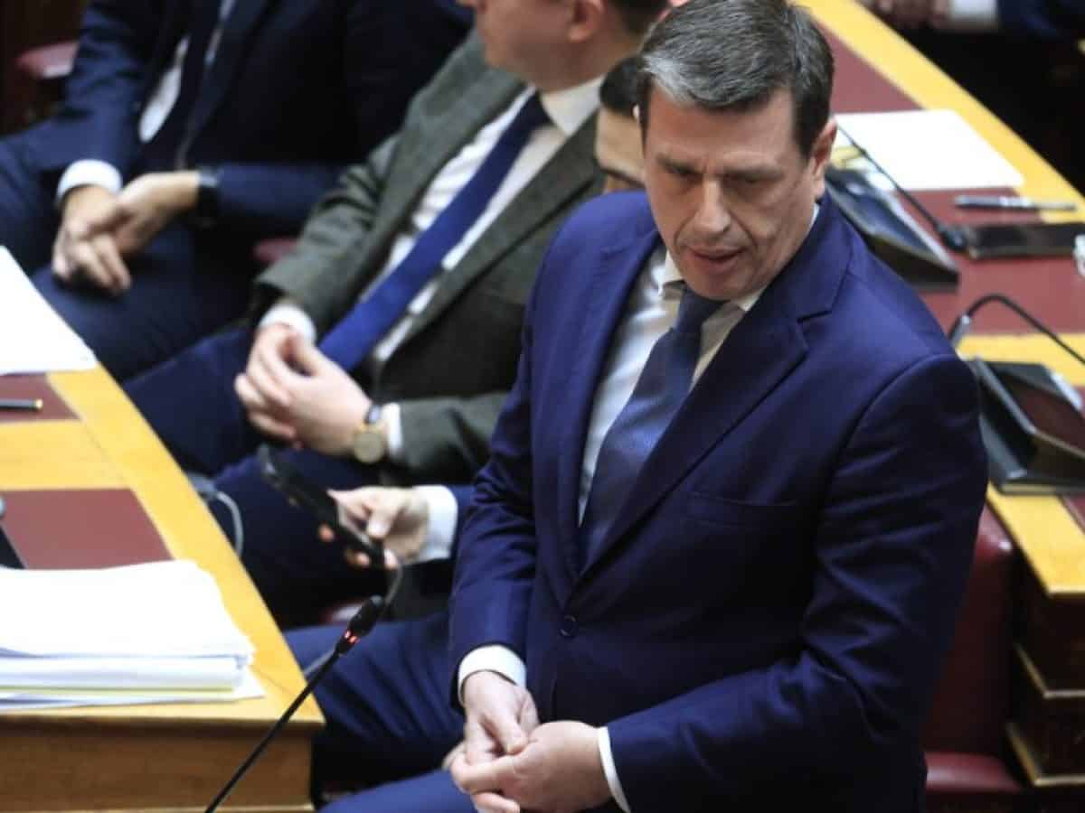 &Beta;&omicron;&upsilon;&lambda;ή: &laquo;Ά&sigma;&epsilon; &mu;&alpha;&sigmaf; &kappa;&omicron;&upsilon;&kappa;&lambda;ί&tau;&sigma;&alpha; &mu;&omicron;&upsilon;&raquo; &tau;&omicron;&upsilon; &Kappa;&alpha;&iota;&rho;ί&delta;&eta; &sigma;&tau;&eta;&nu; &Kappa;&omega;&nu;&sigma;&tau;&alpha;&nu;&tau;&omicron;&pi;&omicron;ύ&lambda;&omicron;&upsilon; &ndash; &Pi;&alpha;&rho;έ&mu;&beta;&alpha;&sigma;&eta; &mu;&epsilon; &sigma;&upsilon;&gamma;&gamma;&nu;ώ&mu;&eta; &alpha;&pi;ό &Delta;έ&nu;&delta;&iota;&alpha;
