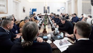 &Zeta;&alpha;&chi;&alpha;&rho;&iota;ά&delta;&eta;&sigmaf;: &Omicron; &Mu;&eta;&tau;&sigma;&omicron;&tau;ά&kappa;&eta;&sigmaf; &nu;&alpha; &alpha;&phi;ή&sigma;&epsilon;&iota; &tau;&omicron;&upsilon;&sigmaf; &psi;&epsilon;&upsilon;&tau;&omicron;&tau;&sigma;&alpha;&mu;&pi;&omicron;&upsilon;&kappa;ά&delta;&epsilon;&sigmaf; &kappa;&alpha;&iota; &nu;&alpha; &sigma;&upsilon;&nu;&alpha;&nu;&tau;&eta;&theta;&epsilon;ί &mu;&epsilon; &tau;&eta;&nu; &pi;&lambda;&epsilon;&iota;&omicron;&psi;&eta;&phi;ί&alpha; &tau;&omega;&nu; &mu;&pi;&lambda;ό&kappa;&omega;&nu;