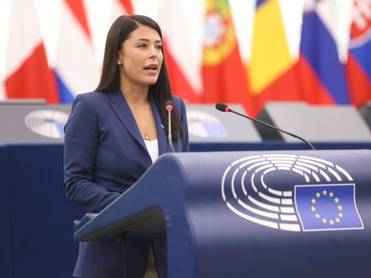 Άρση της ασυλίας της ζήτησε από το Ευρωκοινοβούλιο η Λατινοπούλου