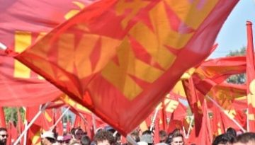 ΑΓΩΝΙΣΤΙΚΑ ΚΑΙ ΑΙΣΙΟΔΟΞΑ ΥΠΟΔΕΧΟΜΑΣΤΕ ΤΟ 2026: Στον κόσμο που φλέγεται ο λαός μπορεί να γίνει πρωταγωνιστής για την ανατρ