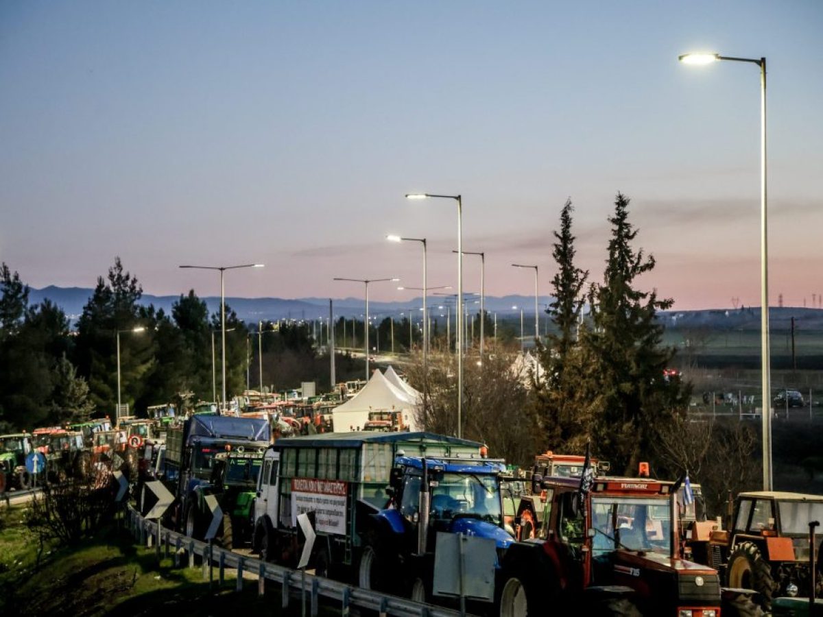 Αγρότες: Εκτός της συνάντησης με τον πρωθυπουργό ο Κ. Ανεστίδης – «Όχι» και από το μπλόκο των Μαλγάρων