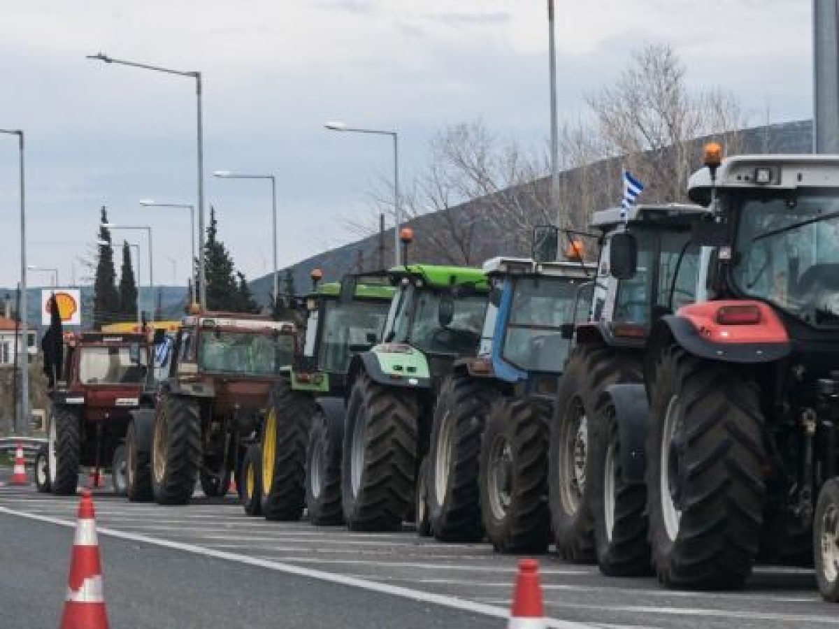 Αγρότες: Στάση αναμονής στο Μαξίμου με το plan B ανά χείρας – Έκτακτη σύσκεψη για τις επόμενες κινήσεις και εισηγήσεις γι