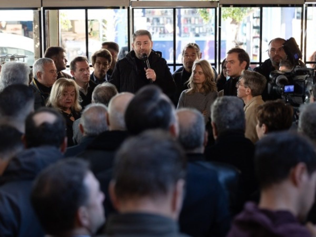 Ανδρουλάκης: Καλώ τις προοδευτικές δυνάμεις να δώσουμε μαζί τον αγώνα της πολιτικής αλλαγής