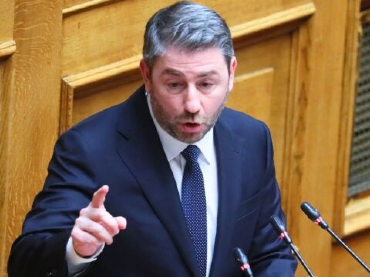 Ανδρουλάκης: Τριμέτωπη επίθεση στην κυβέρνηση για Hellenic Train, αγρότες και black out στο FIR Αθηνών