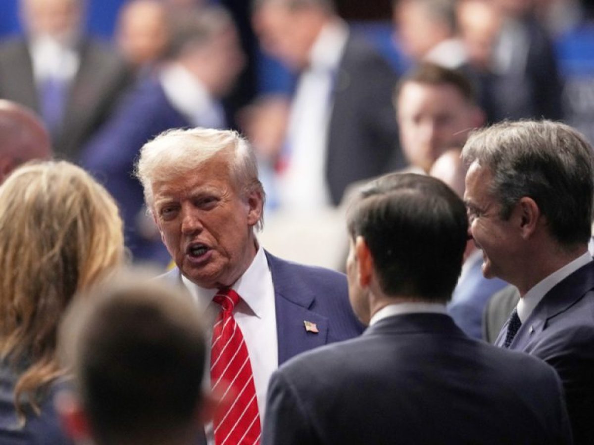 Αβέβαιος βηματισμός σε έναν νέο κόσμο