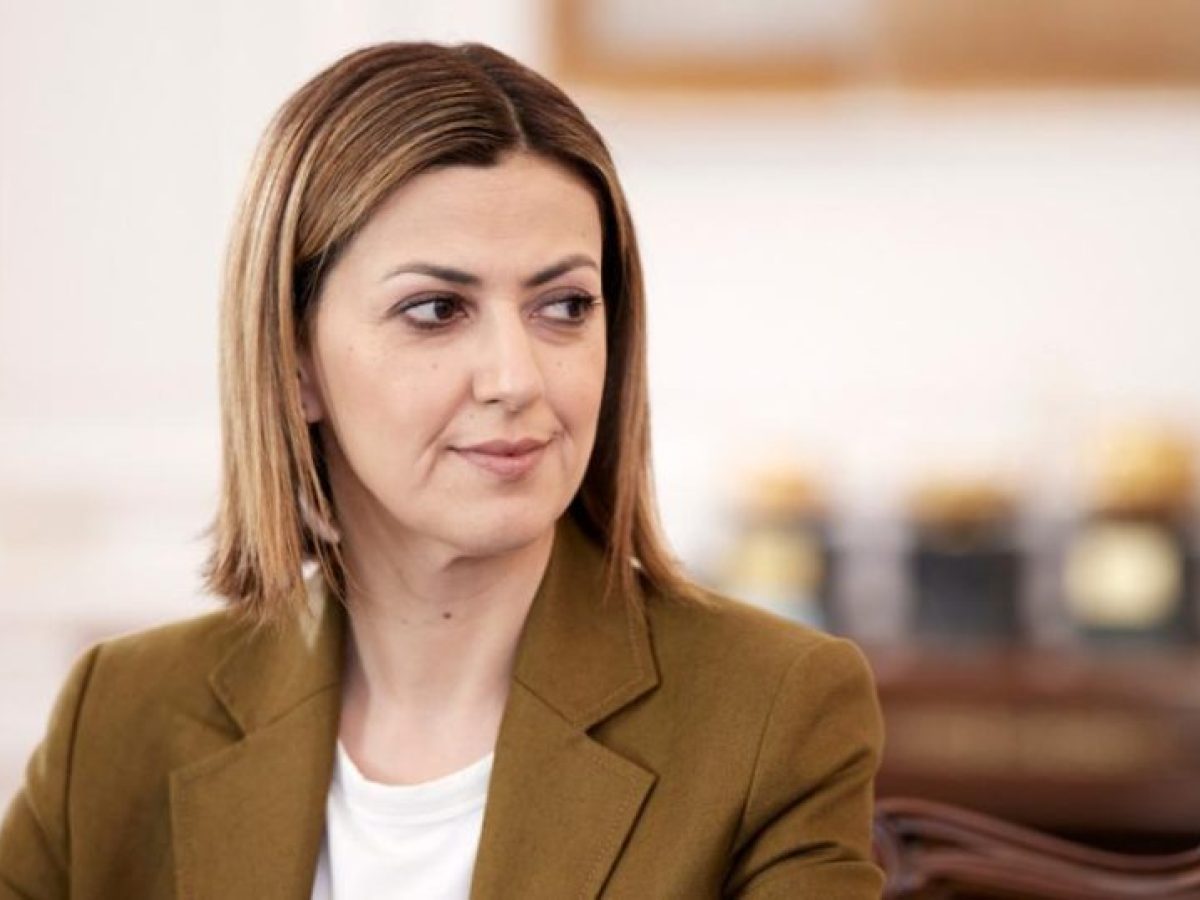 &Alpha;&gamma;&alpha;&pi;&eta;&delta;ά&kappa;&eta;: &Mu;έ&rho;&omicron;&sigmaf; &tau;&eta;&sigmaf; &alpha;&nu;&tau;&iota;&pi;&omicron;&lambda;ί&tau;&epsilon;&upsilon;&sigma;&eta;&sigmaf; &theta;&epsilon;&omega;&rho;&epsilon;ί &tau;&eta; &beta;ί&alpha; &kappa;&alpha;&lambda;ή ό&tau;&alpha;&nu; &tau;&eta;&nu; &upsilon;&phi;ί&sigma;&tau;&alpha;&tau;&alpha;&iota; &omicron; &alpha;&nu;&tau;ί&pi;&alpha;&lambda;&omicron;&sigmaf;