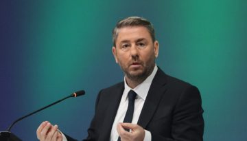 &Alpha;&nu;&delta;&rho;&omicron;&upsilon;&lambda;ά&kappa;&eta;&sigmaf;: &Tau;&omicron; &Pi;&Alpha;&Sigma;&Omicron;&Kappa; &tau;&omicron;&upsilon;&sigmaf; &chi;&alpha;&lambda;ά&epsilon;&iota; &tau;&eta; &sigma;&omicron;ύ&pi;&alpha; &ndash; &Epsilon;&mu;&epsilon;ί&sigmaf; &epsilon;ί&mu;&alpha;&sigma;&tau;&epsilon; &omicron; &mu;&epsilon;&gamma;ά&lambda;&omicron;&sigmaf; &epsilon;&chi;&theta;&rho;ό&sigmaf; &tau;&omicron;&upsilon; &Mu;&eta;&tau;&sigma;&omicron;&tau;ά&kappa;&eta;