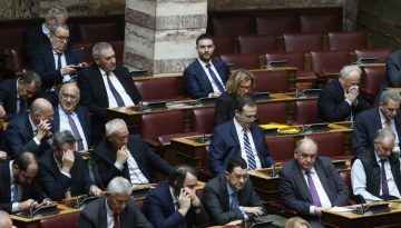 &Alpha;&nu;&epsilon;&xi;ά&rho;&tau;&eta;&tau;&omicron;&sigmaf; &beta;&omicron;&upsilon;&lambda;&epsilon;&upsilon;&tau;ή&sigmaf; &pi;&iota;ά&nu;&epsilon;&iota; &laquo;&sigma;&tau;&alpha;&sigma;ί&delta;&iota;&raquo; &gamma;&iota;&alpha; &mu;&epsilon;&tau;&alpha;&gamma;&rho;&alpha;&phi;ή &sigma;&tau;&eta; &Nu;&Delta;