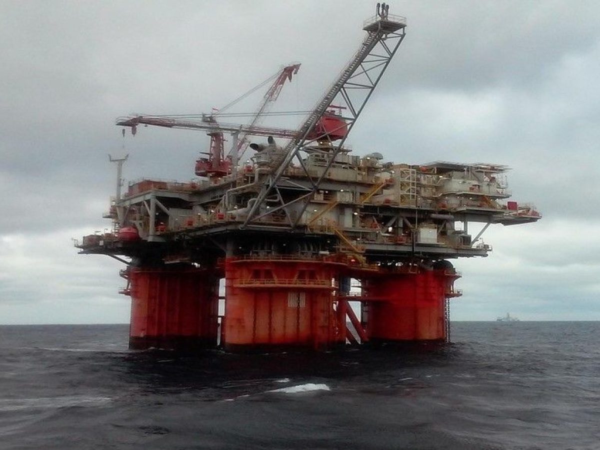 Chevron – Κυβέρνηση: Ας αφήσουν τα πανηγύρια για το 2037