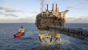 Financial Times: &Eta; &Epsilon;&lambda;&lambda;ά&delta;&alpha; &kappa;&epsilon;&nu;&tau;&rho;&iota;&kappa;ό&sigmaf; &pi;&alpha;ί&kappa;&tau;&eta;&sigmaf; &sigma;&tau;&eta;&nu; &epsilon;&upsilon;&rho;&omega;&pi;&alpha;ϊ&kappa;ή &alpha;&gamma;&omicron;&rho;ά &mu;&epsilon;&tau;ά &tau;&omicron; &rho;&omega;&sigma;&iota;&kappa;ό &alpha;έ&rho;&iota;&omicron;