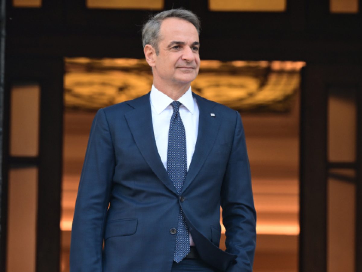 H ΝΔ μπαίνει με δημοσκοπική ανάκαμψη στο προεκλογικό 2026: Ο Μητσοτάκης θέτει διλήμματα και ζεσταίνει τις κομματικές μηχα