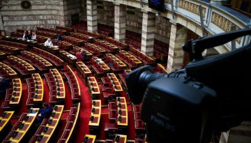 &Alpha;&upsilon;&tau;&omicron;&delta;&upsilon;&nu;&alpha;&mu;ί&alpha;, &sigma;&tau;&alpha;&theta;&epsilon;&rho;ό&tau;&eta;&tau;&alpha; &kappa;&alpha;&iota; &alpha;&nu;&tau;&iota;&sigma;&upsilon;&sigma;&tau;&eta;&mu;&iota;&kappa;&omicron;ί &psi;&eta;&phi;&omicron;&phi;ό&rho;&omicron;&iota;: &Eta; &alpha;&nu;ά&lambda;&upsilon;&sigma;&eta; &tau;&eta;&sigmaf; &kappa;&upsilon;&beta;&epsilon;&rho;&nu;&eta;&tau;&iota;&kappa;ή&sigmaf; &sigma;&tau;&rho;&alpha;&tau;&eta;&gamma;&iota;&kappa;ή&sigmaf;