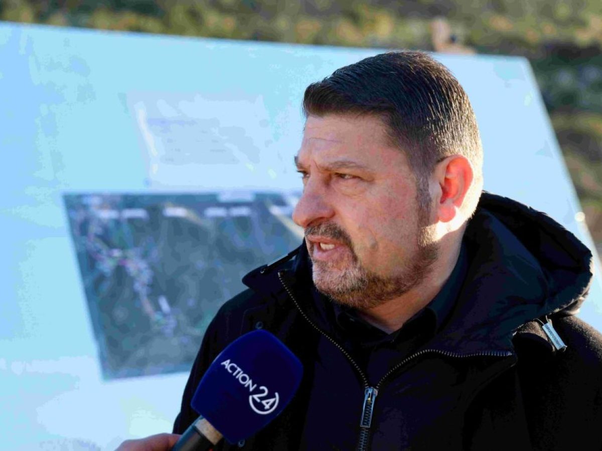 Αυτοψία στα έργα ενεργειακής αναβάθμισης των σχολείων της Γκράβας πραγματοποίησε ο Ν. Χαρδαλιάς