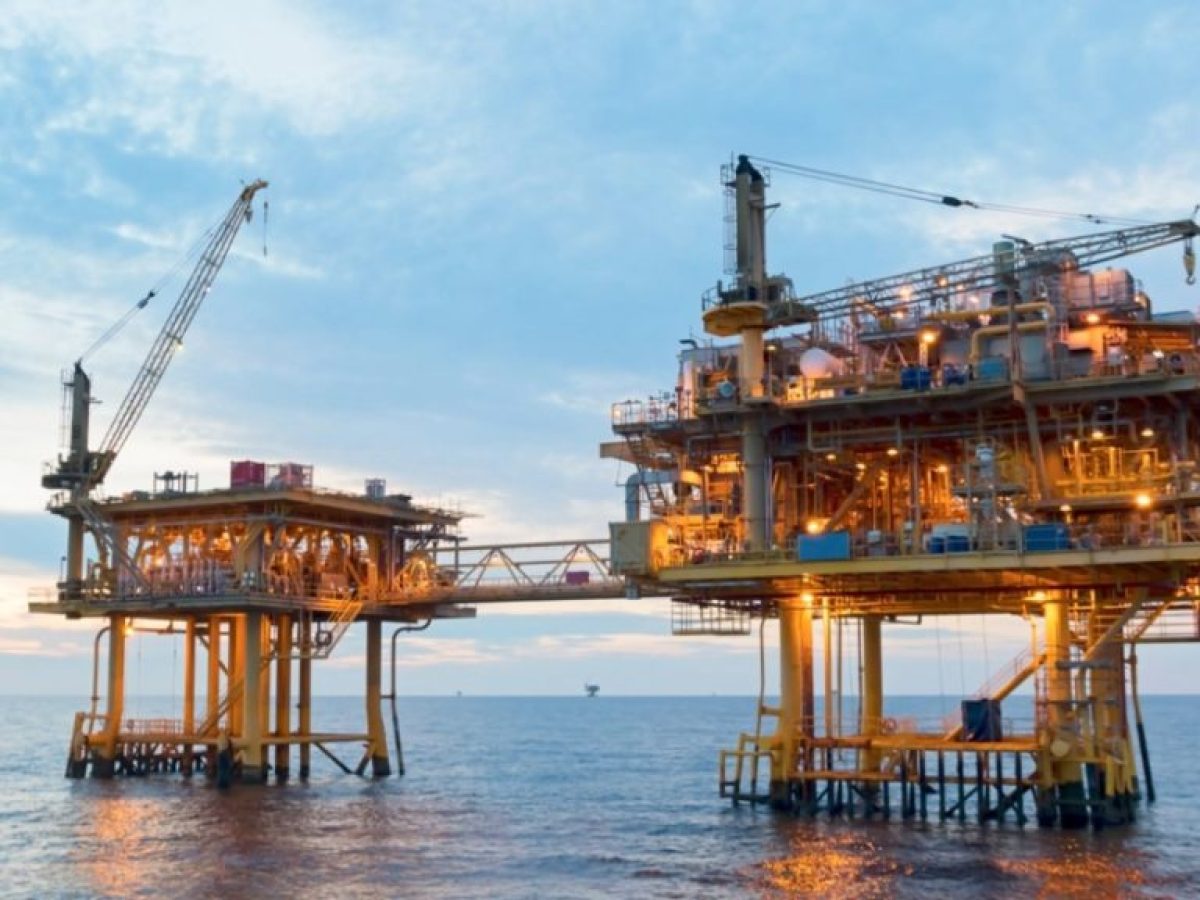 Αύριο η υπογραφή των συμβάσεων με Chevron-Helleniq Energy – Τα κρίσιμα ορόσημα και η νέα άνθηση των υδρογονανθράκων