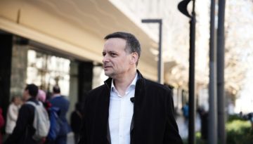 &Chi;ά&rho;&eta;&sigmaf; &Delta;&omicron;ύ&kappa;&alpha;&sigmaf;: &Tau;&omicron; &sigma;&upsilon;&nu;έ&delta;&rho;&iota;&omicron; &tau;&omicron;&upsilon; &Mu;&alpha;&rho;&tau;ί&omicron;&upsilon; &epsilon;ί&nu;&alpha;&iota; &eta; &tau;&epsilon;&lambda;&epsilon;&upsilon;&tau;&alpha;ί&alpha; &epsilon;&upsilon;&kappa;&alpha;&iota;&rho;ί&alpha; &gamma;&iota;&alpha; &epsilon;&pi;&alpha;&nu;&epsilon;&kappa;&kappa;ί&nu;&eta;&sigma;&eta; &kappa;&alpha;&iota; &lambda;ύ&tau;&rho;&omega;&sigma;&eta; &tau;&omicron;&upsilon; &Pi;&Alpha;&Sigma;&Omicron;&Kappa;