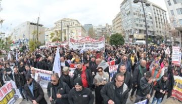 ΧΙΛΙΑΔΕΣ ΑΠΕΡΓΟΙ ΣΕ ΠΕΙΡΑΙΑ – ΘΡΙΑΣΙΟ: Αγώνας για ζωή! Οχι σε χώρους δουλειάς – σφαγεία και κόμβους πολέμου