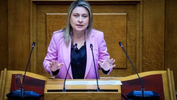 &Delta;&epsilon;&nu; &epsilon;ί&nu;&alpha;&iota; &alpha;&upsilon;&tau;ό &pi;&omicron;&upsilon; &nu;&omicron;&mu;ί&zeta;&epsilon;&tau;&epsilon;&hellip; &lambda;έ&epsilon;&iota; &omicron; &Mu;&alpha;&rho;&iota;&nu;ά&kappa;&eta;&sigmaf; &gamma;&iota;&alpha; &Alpha;&lambda;&epsilon;&xi;&omicron;&pi;&omicron;ύ&lambda;&omicron;&upsilon; &ndash; &Sigma;&phi;&omicron;&delta;&rho;ή &alpha;&nu;&tau;ί&delta;&rho;&alpha;&sigma;&eta; &alpha;&pi;ό &Pi;&Alpha;&Sigma;&Omicron;&Kappa;