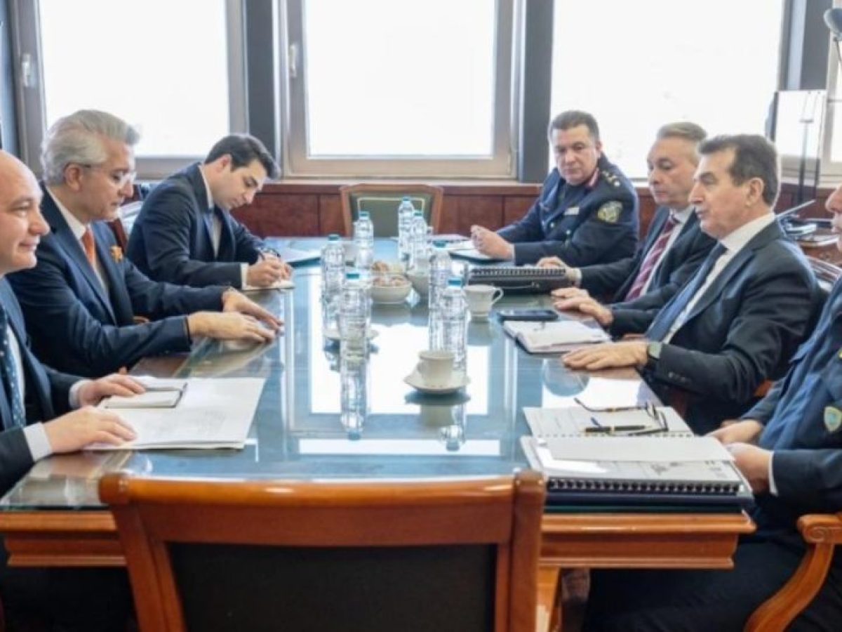 Διαδοχικές συναντήσεις Χρυσοχοΐδη με τους πρέσβεις Ολλανδίας και Τουρκίας – Ποια θέματα συζήτησαν