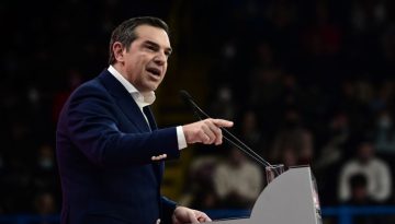 &laquo;&Delta;&iota;&alpha;&phi;ά&nu;&epsilon;&iota;&alpha;&raquo;: &Eta; &pi;&rho;ό&tau;&alpha;&sigma;&eta; &tau;&omicron;&upsilon; &Iota;&nu;&sigma;&tau;&iota;&tau;&omicron;ύ&tau;&omicron;&upsilon; &Tau;&sigma;ί&pi;&rho;&alpha; &alpha;&nu;&tau;ί &gamma;&iota;&alpha; &tau;&eta; &laquo;&Delta;&iota;&alpha;ύ&gamma;&epsilon;&iota;&alpha;&raquo;