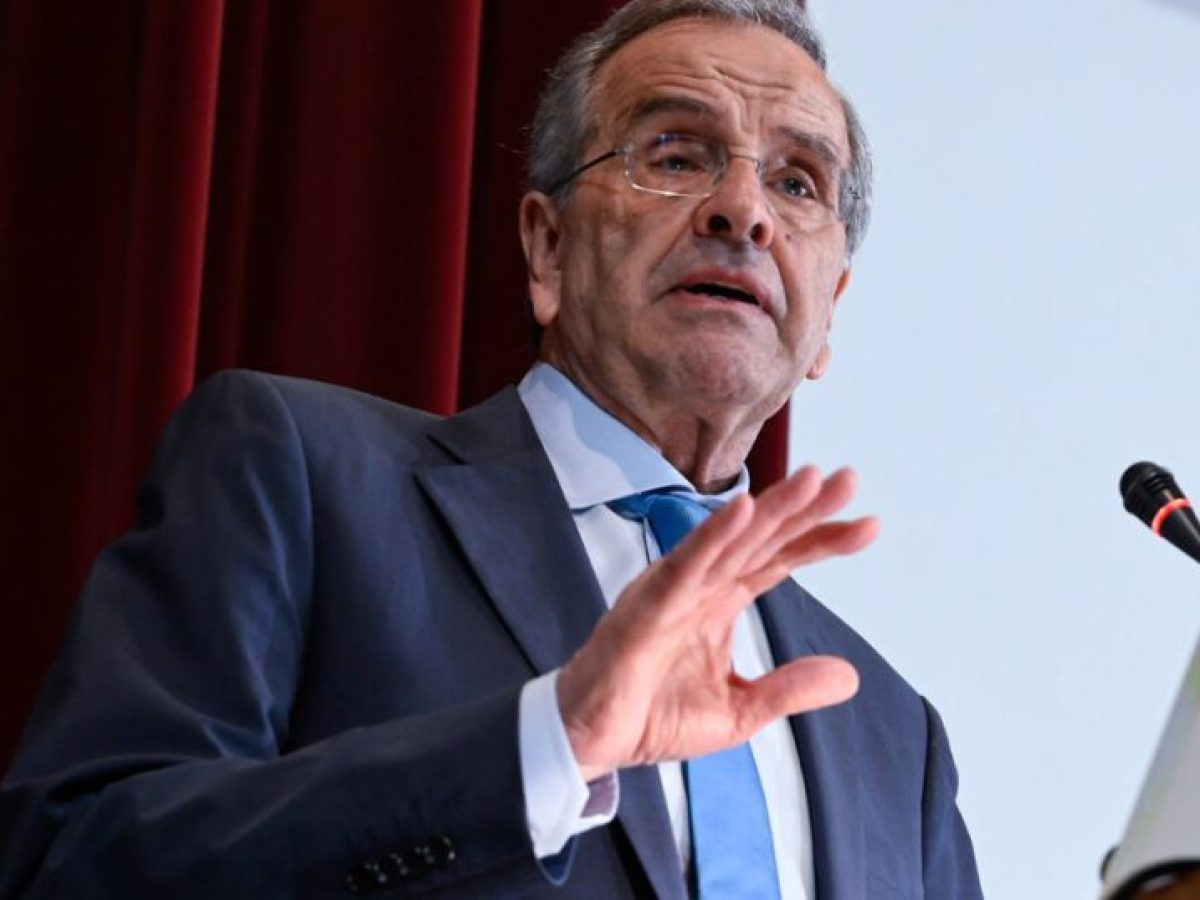 «Διάβημα» Σαμαρά στον ΠτΔ για τη συνάντηση Μητσοτάκη – Ερντογάν: «Η κυβέρνηση ξεπλένει την Τουρκία»