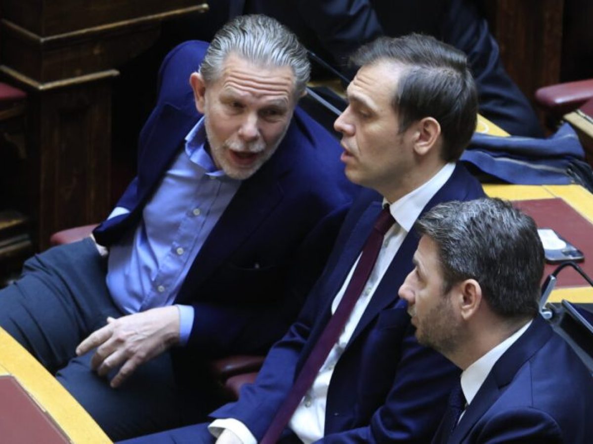 Δίχως τέλος η ένταση στο ΠΑΣΟΚ: Ραντεβού στο Συνέδριο με «προεόρτια» στην Ολομέλεια της ΚΟΕΣ