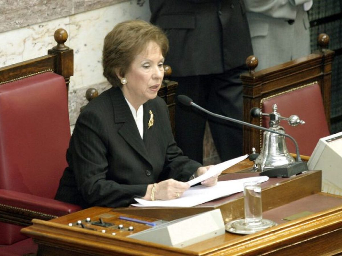 Δημοσία δαπάνη η κηδεία της Άννας Ψαρούδα – Μπενάκη: Το αντίο από τον πολιτικό κόσμο