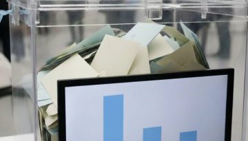 &Delta;&eta;&mu;&omicron;&sigma;&kappa;ό&pi;&eta;&sigma;&eta;: &Tau;έ&sigma;&sigma;&epsilon;&rho;&iota;&sigmaf; &sigma;&tau;&omicron;&upsilon;&sigmaf; &delta;έ&kappa;&alpha; &alpha;&nu;&alpha;&zeta;&eta;&tau;&omicron;ύ&nu; &laquo;&kappa;&alpha;&iota;&nu;&omicron;ύ&rho;&gamma;&iota;&omicron; &kappa;ό&mu;&mu;&alpha;&raquo; &ndash; &Delta;&epsilon;&nu; &alpha;&rho;&kappa;&epsilon;ί &tau;&omicron; &alpha;ί&tau;&eta;&mu;&alpha; &gamma;&iota;&alpha; &delta;&iota;&kappa;&alpha;&iota;&omicron;&sigma;ύ&nu;&eta; &kappa;&alpha;&iota; &kappa;ά&theta;&alpha;&rho;&sigma;&eta;