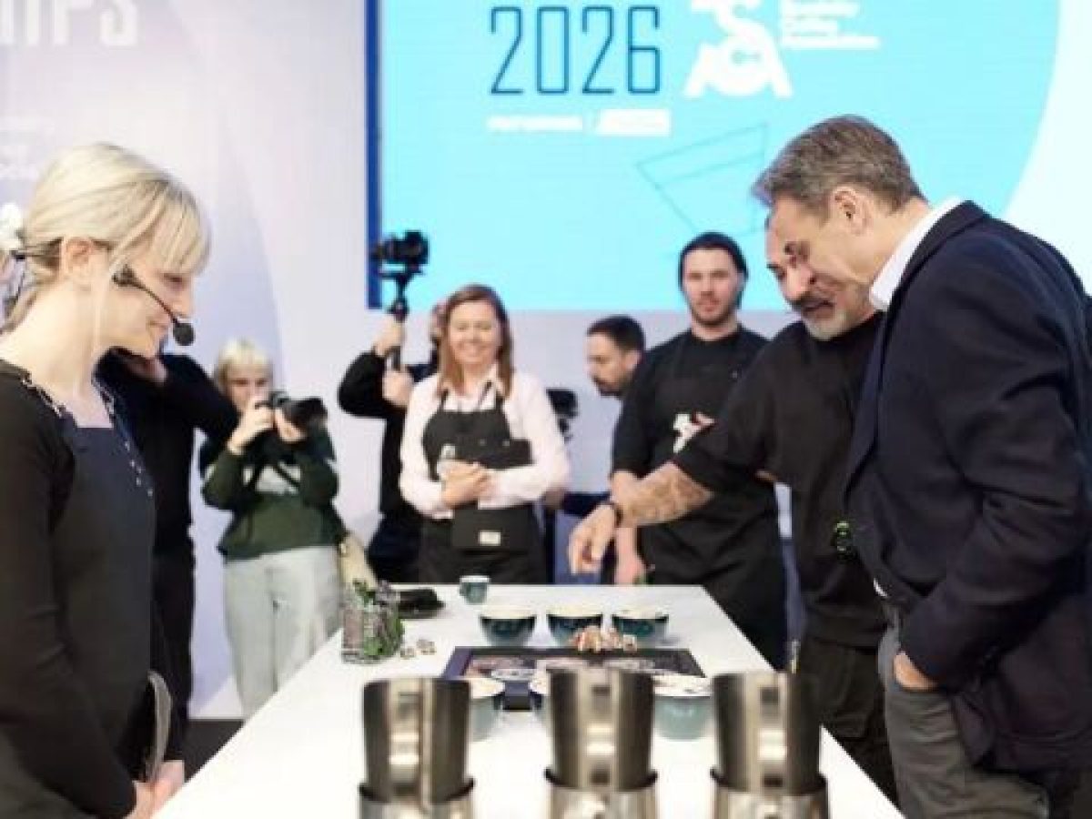 Κυριάκος Μητσοτάκης: Δοκίμασε καφέδες και μπύρα στη HORECA 2026 – “Θα αγοράσω μηχανή εσπρέσο, θα μου κάνε