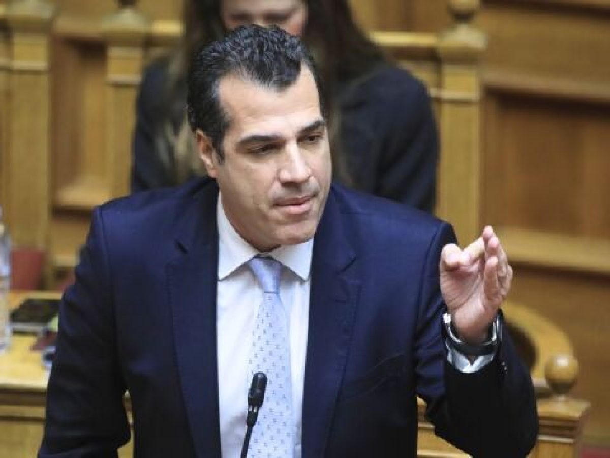 Πλεύρης για νομοσχέδιο για τη νόμιμη μετανάστευση: “Όποιος δεν ψηφίσει είναι με τους διακινητές”