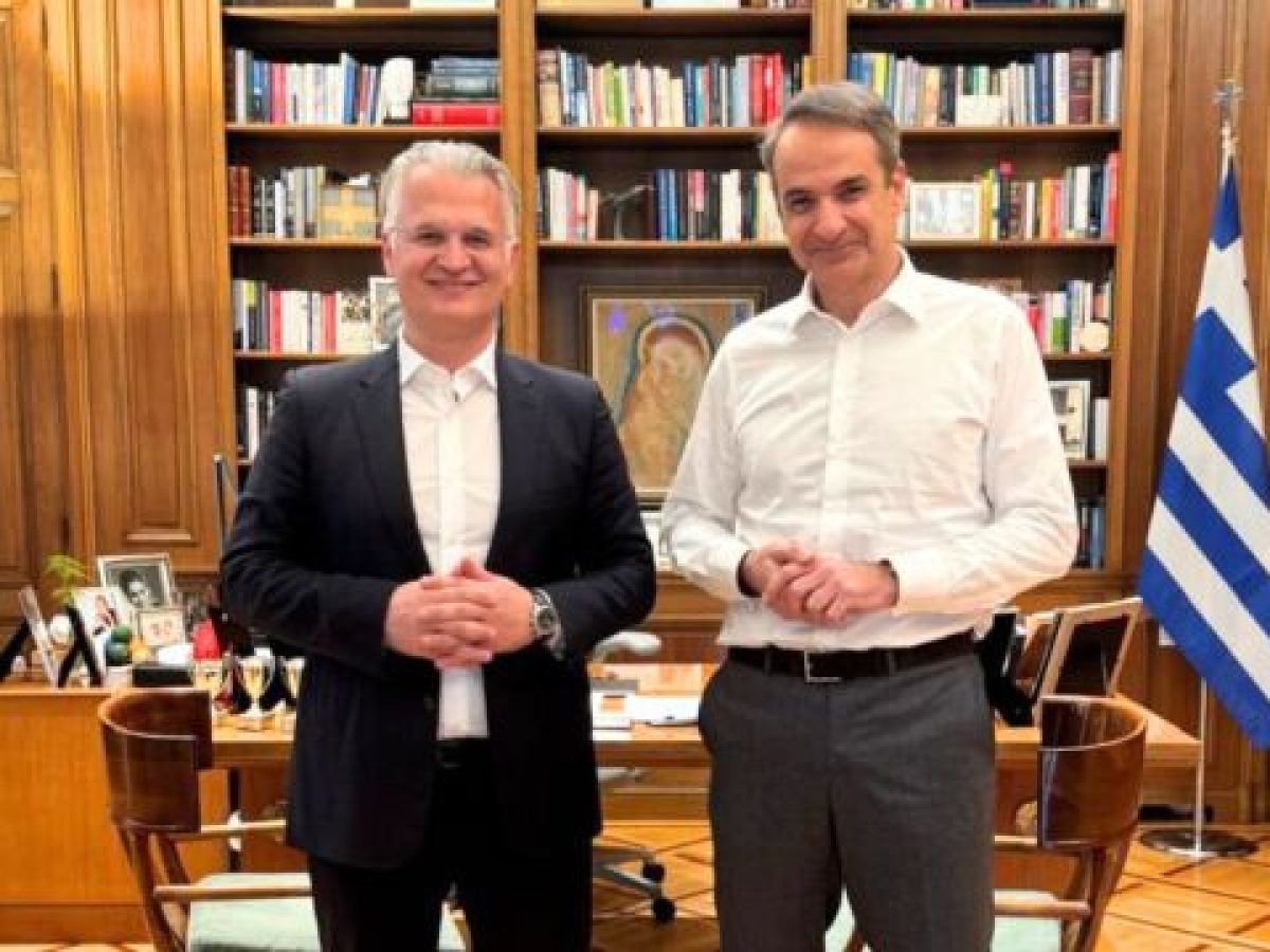Συνάντηση Μητσοτάκη με τον Περιφερειάρχη Δημήτρη Πτωχό στο Μέγαρο Μαξίμου – “Στο τραπέζι” οι αναπτυξ