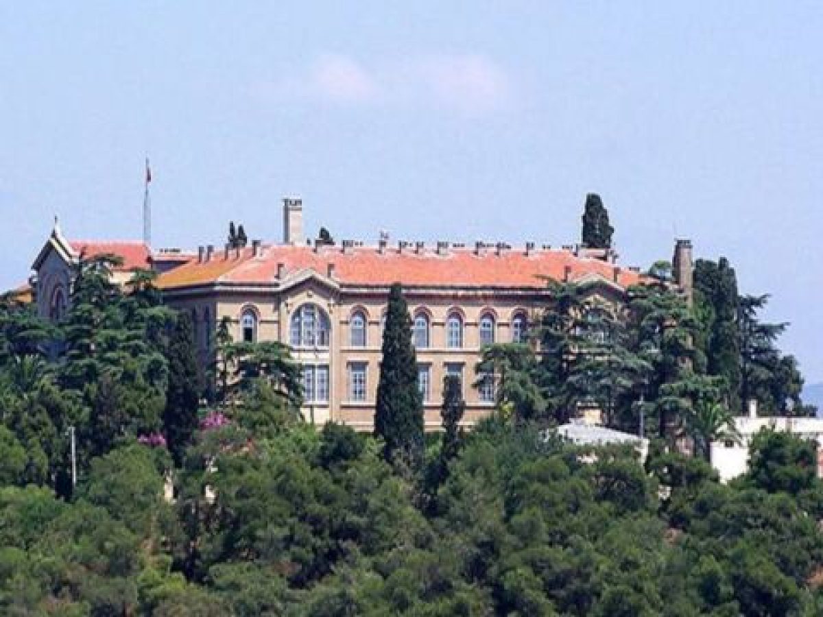 Θεολογική Σχολή της Χάλκης: Συνεχίζονται οι παρασκηνιακές προσπάθειες για επαναλειτουργία εντός του 2026 – Για