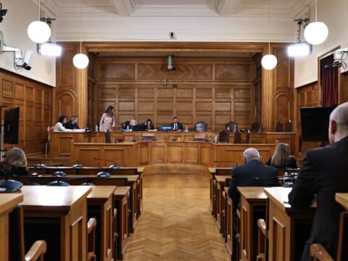 Το “γαλάζιο” δείπνο για ψαράκι στον Κορυδαλλό μετά τη λήξη της εξεταστικής επιτροπής