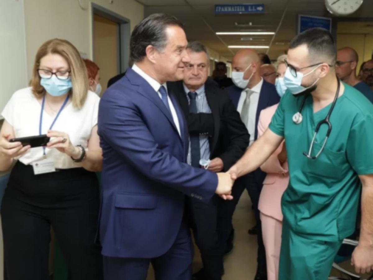 “Άνοιγμα” κυβέρνησης για βαρέα και ανθυγιεινά στους υγειονομικούς: Το “νεύμα” Μητσοτάκη, η