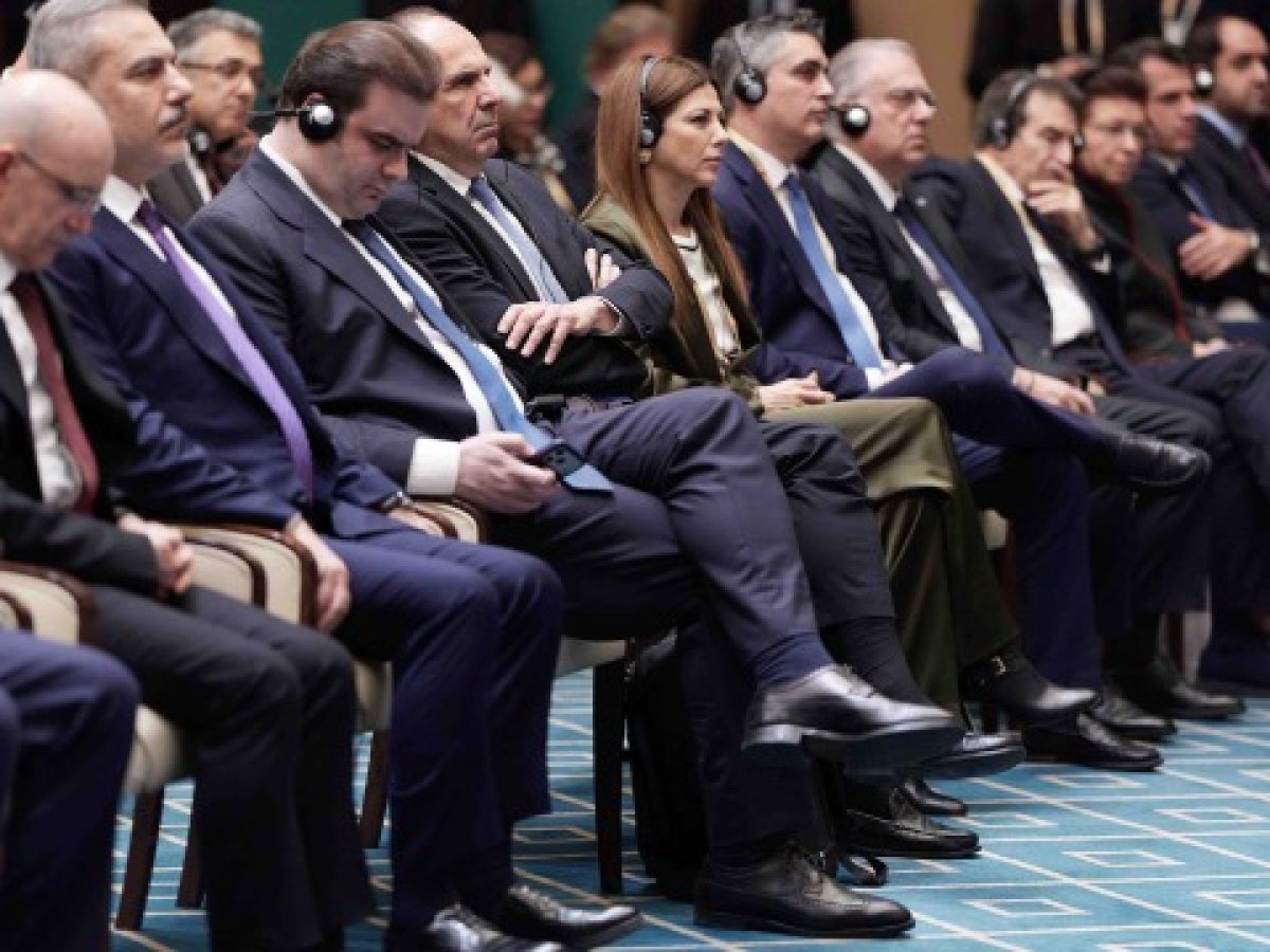 Αποθέωση Ζαχαράκη από τουρκικά ΜΜΕ: “Η υπουργός Παιδείας της Ελλάδας που θύμιζε μοντέλο” (Βίντεο)&lt