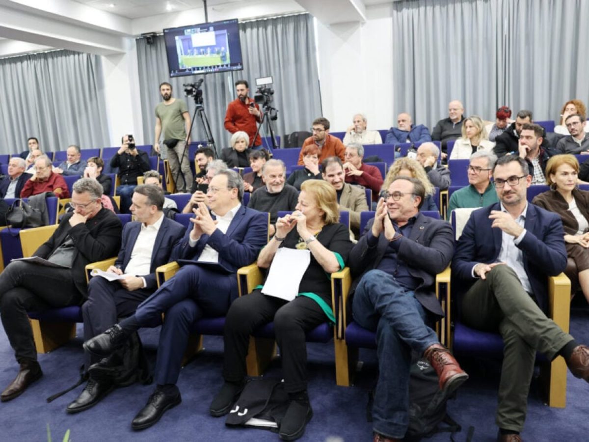 Δούκας, Φάμελλος, Χαρίτσης, Κόκκαλης πιέζουν για συμμαχία