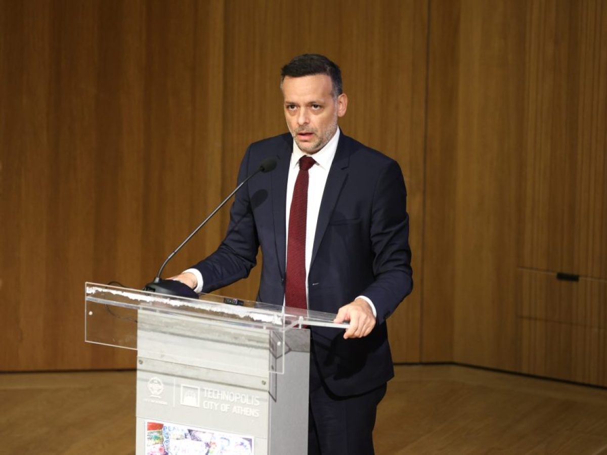 Δούκας για εφημερίδα «Δημοκρατία»: Θέλουν να κατασκευάσουν εχθρούς σε πρωτοσέλιδα