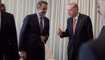 Αιγαίο υπό διαχείριση – Η παράδοξη ανισορροπία στα ελληνοτουρκικά και η εξπρές συνάντηση Μητσοτάκη με Ερντογάν