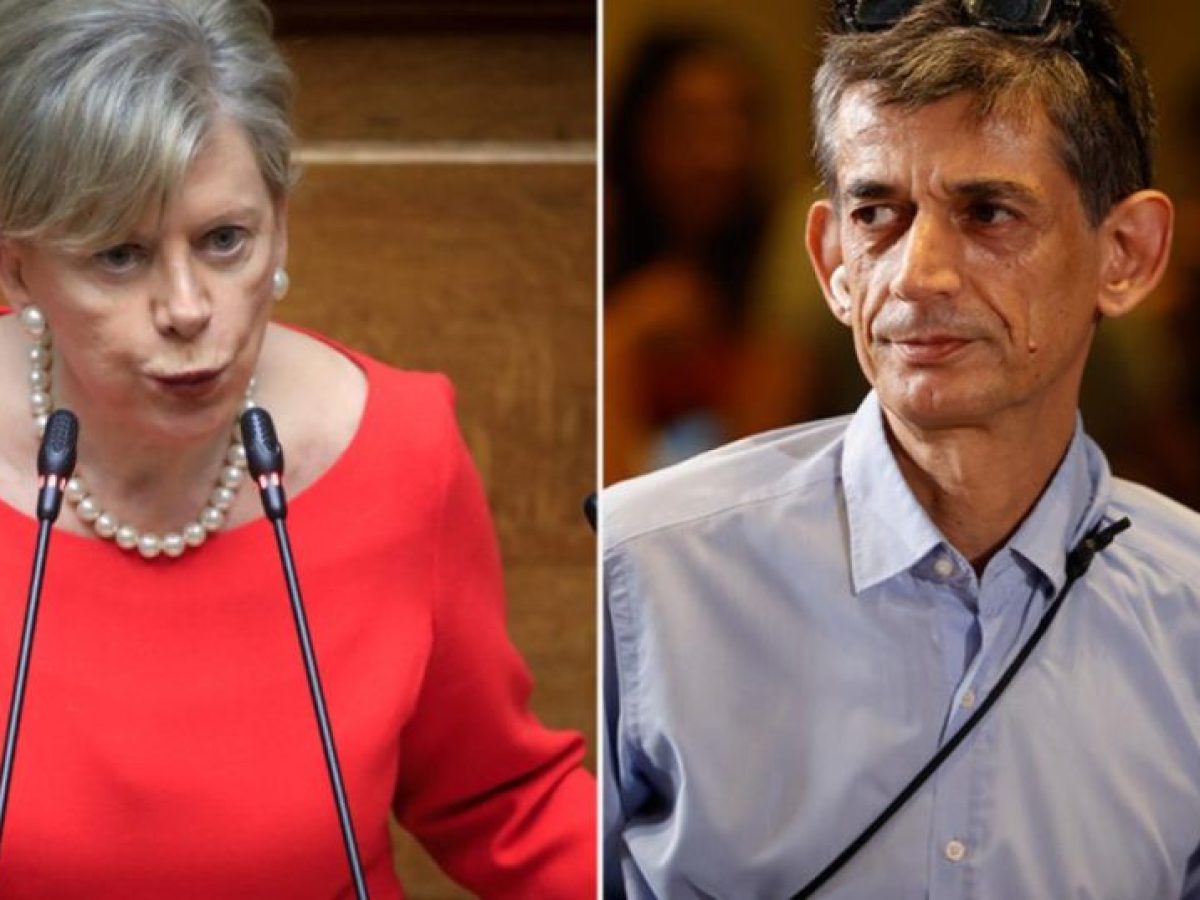 Έλενα Ακρίτα: «Όταν είσαι ο Καρανίκας, η χειρότερη κατάντια είναι να ζεις με τον χτεσινό εαυτό σου»