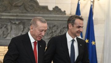 Ελληνοτουρκικά: Γιαβάς – γιαβάς για τη συνάντηση Μητσοτάκη – Ερντογάν, υπό τους «κεραυνούς» Σαμαρά