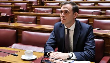 Αίρεται η βουλευτική ασυλία του Δημήτρη Μάντζου μετά και από δικό του αίτημα