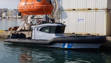 &Epsilon;&rho;ώ&tau;&eta;&sigma;&eta; &sigma;&tau;&eta;&nu; &Kappa;&omicron;&mu;&iota;&sigma;&iota;ό&nu; &gamma;&iota;&alpha; &tau;&omicron; &tau;&rho;&alpha;&gamma;&iota;&kappa;ό &nu;&alpha;&upsilon;ά&gamma;&iota;&omicron; &mu;&epsilon; &tau;&omicron;&upsilon;&sigmaf; &mu;&epsilon;&tau;&alpha;&nu;ά&sigma;&tau;&epsilon;&sigmaf; &sigma;&tau;&eta; &Chi;ί&omicron;
