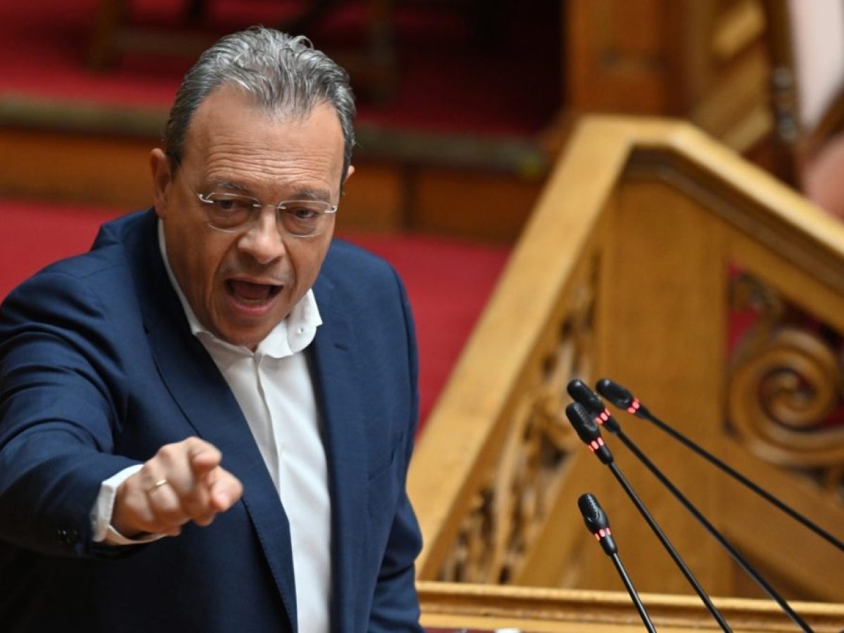 Φάμελλος: «Υποκρισία Μητσοτάκη να μιλά για την αναθεώρηση του Συντάγματος»