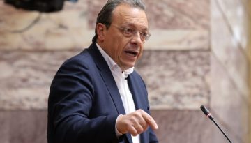 &Phi;ά&mu;&epsilon;&lambda;&lambda;&omicron;&sigmaf;: &laquo;&Kappa;&omicron;&rho;&omicron;ϊ&delta;ί&alpha; &pi;&rho;&omicron;&sigmaf; &tau;&omicron;&nu; &epsilon;&lambda;&lambda;&eta;&nu;&iota;&kappa;ό &lambda;&alpha;ό &tau;&omicron; &pi;ό&rho;&iota;&sigma;&mu;&alpha; &tau;&eta;&sigmaf; &Nu;&Delta;&raquo;