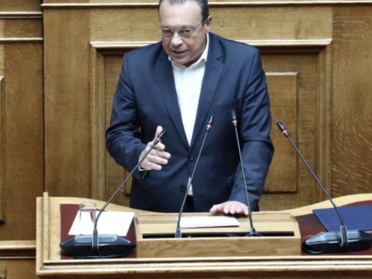 Φάμελλος: «Ο Παναγόπουλος οφείλει να παραιτηθεί από την ηγεσία της ΓΣΕΕ»
