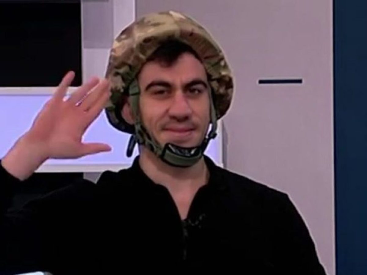 Φειδίας Παναγιώτου: Ανακοίνωσε υποψηφιότητα για τις βουλευτικές εκλογές φορώντας κράνος – Η εκλογή του θα στοιχίσει στην