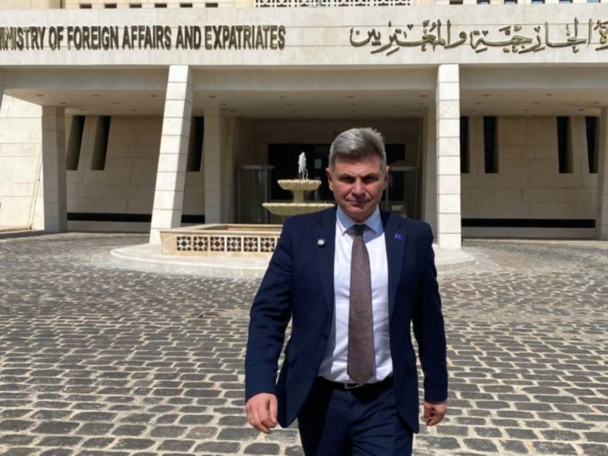 Φον ντερ Λάιεν σε Φαραντούρη για τη Συρία: «Θα λάβουμε μέτρα»