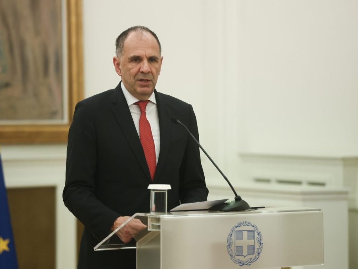 Γεραπετρίτης από Βρυξέλλες: Καταδικάζει ξανά τις ρωσικές παραβιάσεις του διεθνούς δικαίου στην Ουκρανία – Καμία καταγγελλ